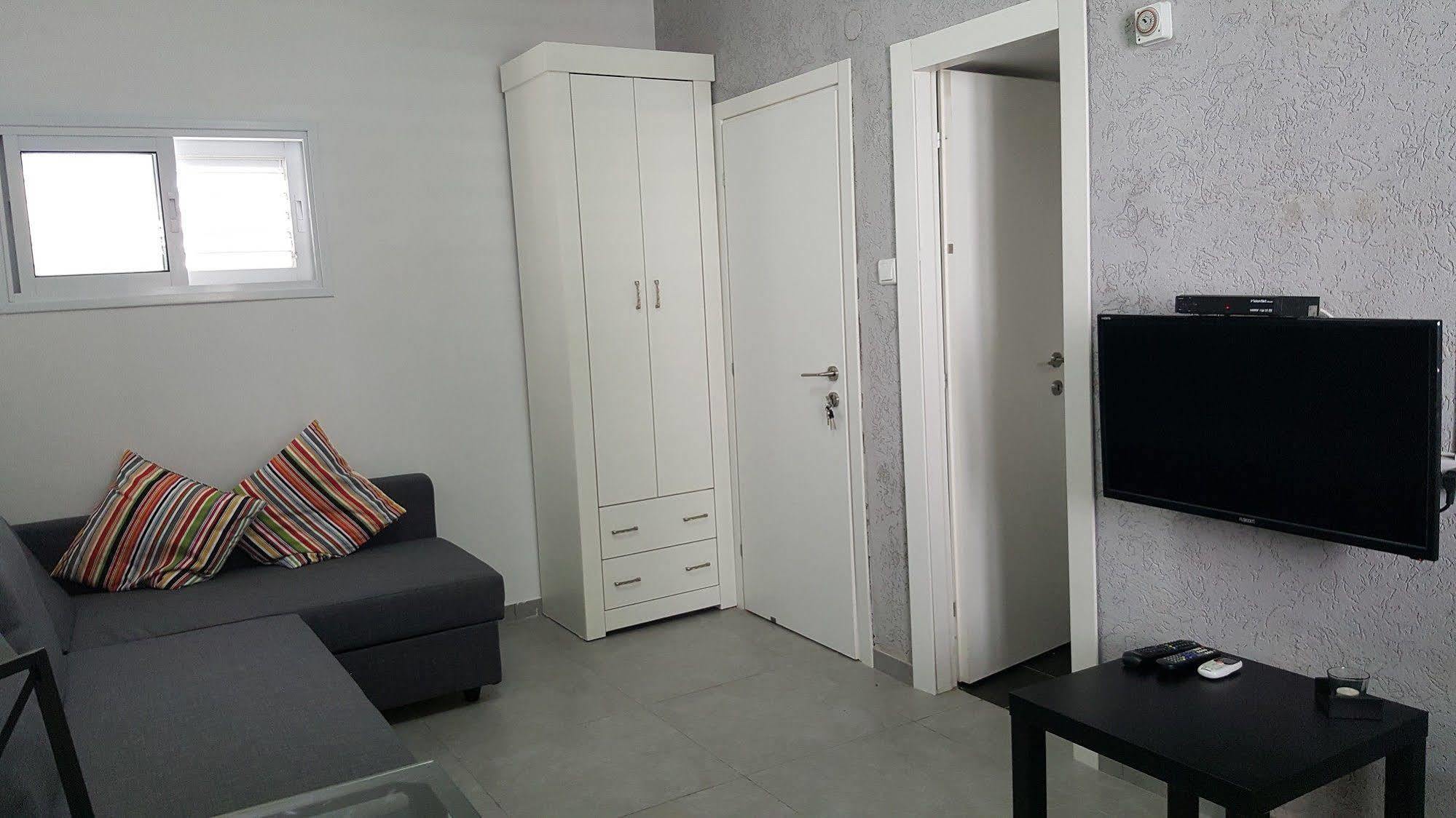 Studio Masaryk Apartment Bat Yam Luaran gambar